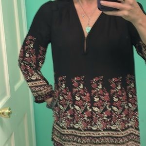 Joie silk blouse black with red and tan flowers